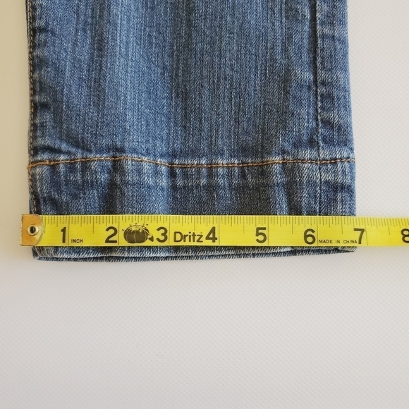 7030 * Seven7 Crop Embroidered Pocket Jeans Medium Wash Denim Size 28 - Picture 11 of 11